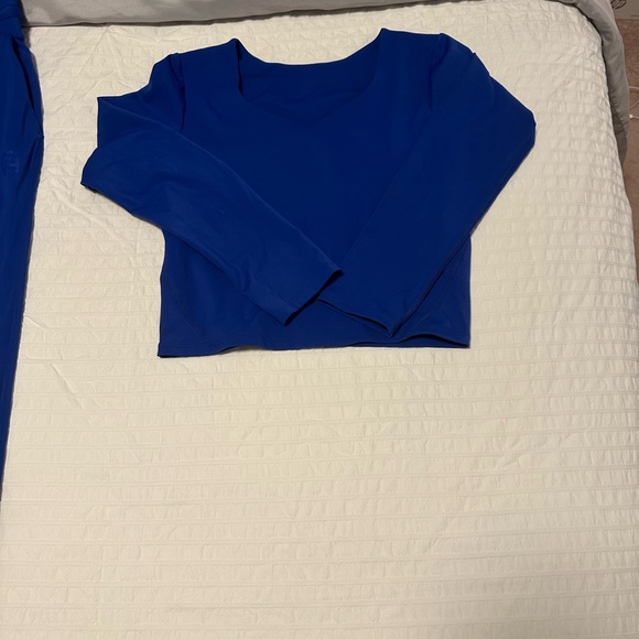 ELEVATE JOGGERS - Midnight × 1 //ELEVATE LONG SLEEVE - Midnight × 1 - Picture 3 of 3